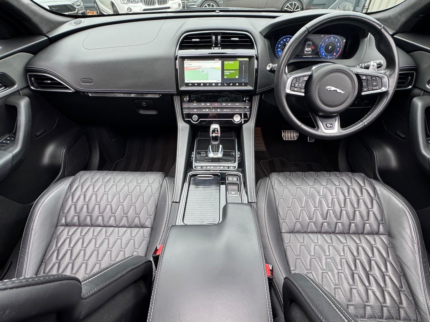 Used Jaguar F-Pace 2019 for sale - 76671454: Photo 11