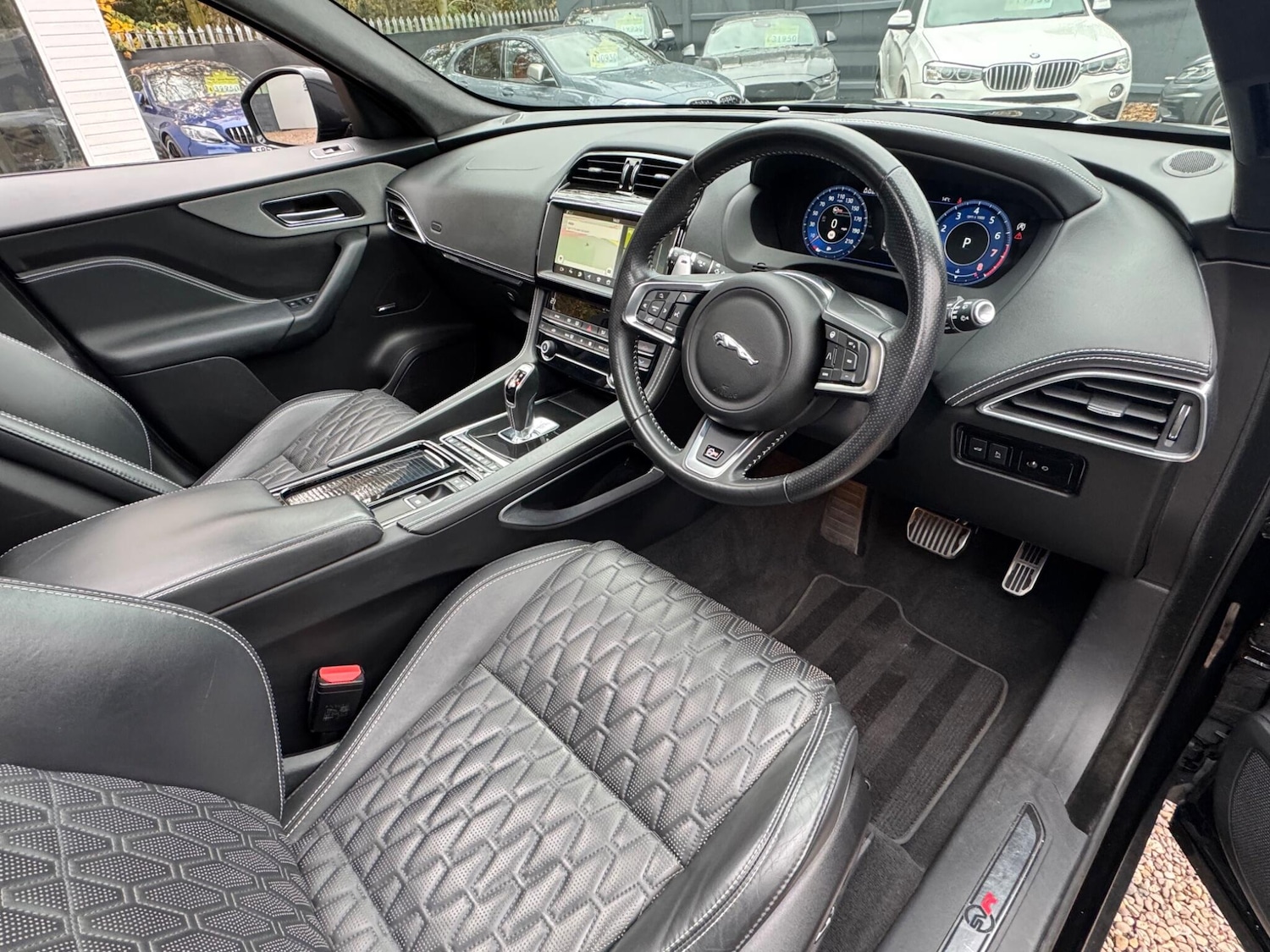 Used Jaguar F-Pace 2019 for sale - 76671454: Photo 12