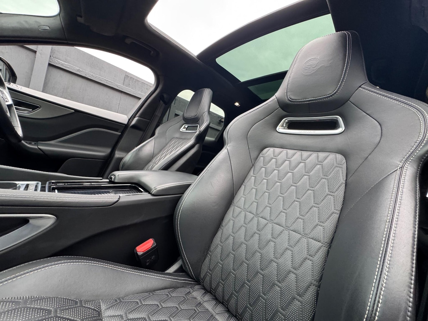 Used Jaguar F-Pace 2019 for sale - 76671454: Photo 17