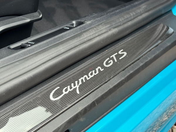 Used Porsche 718 Cayman 2019 for sale - 75378297: Photo 40