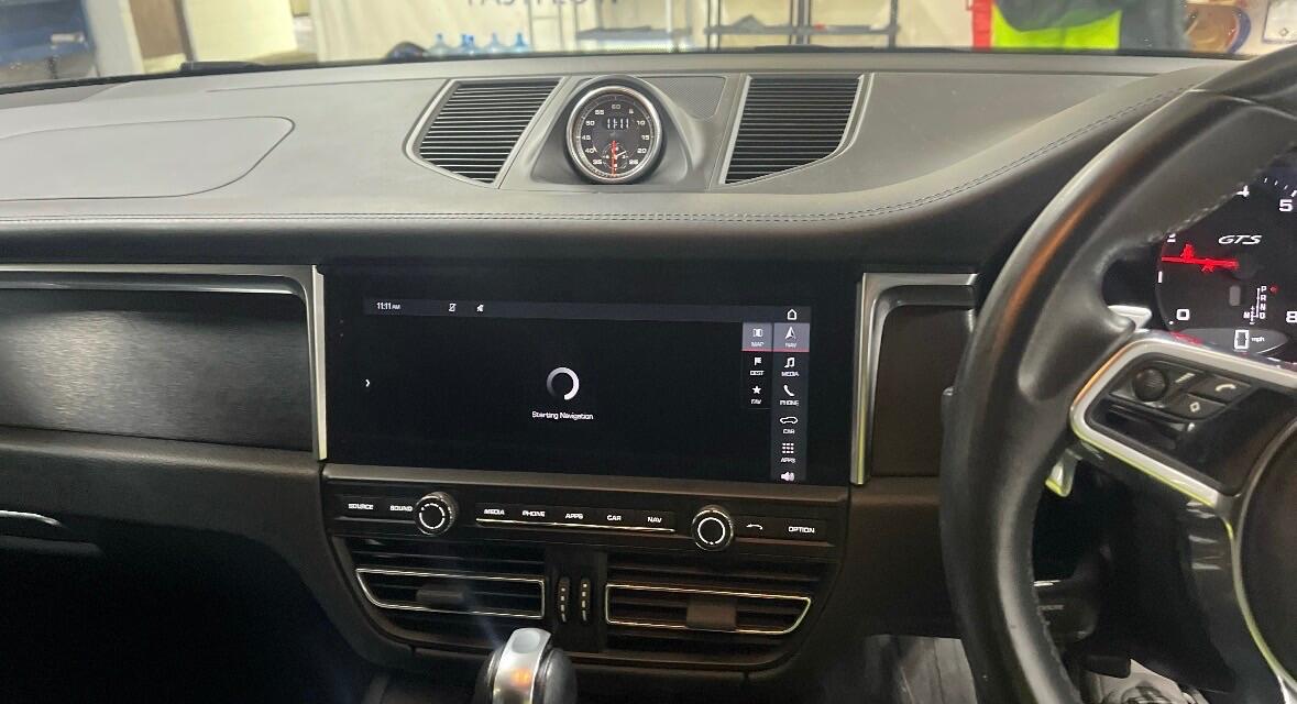 Used Porsche Macan 2020 for sale - 77853974: Photo 10
