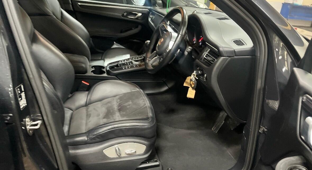 Used Porsche Macan 2020 for sale - 77853974: Photo 9