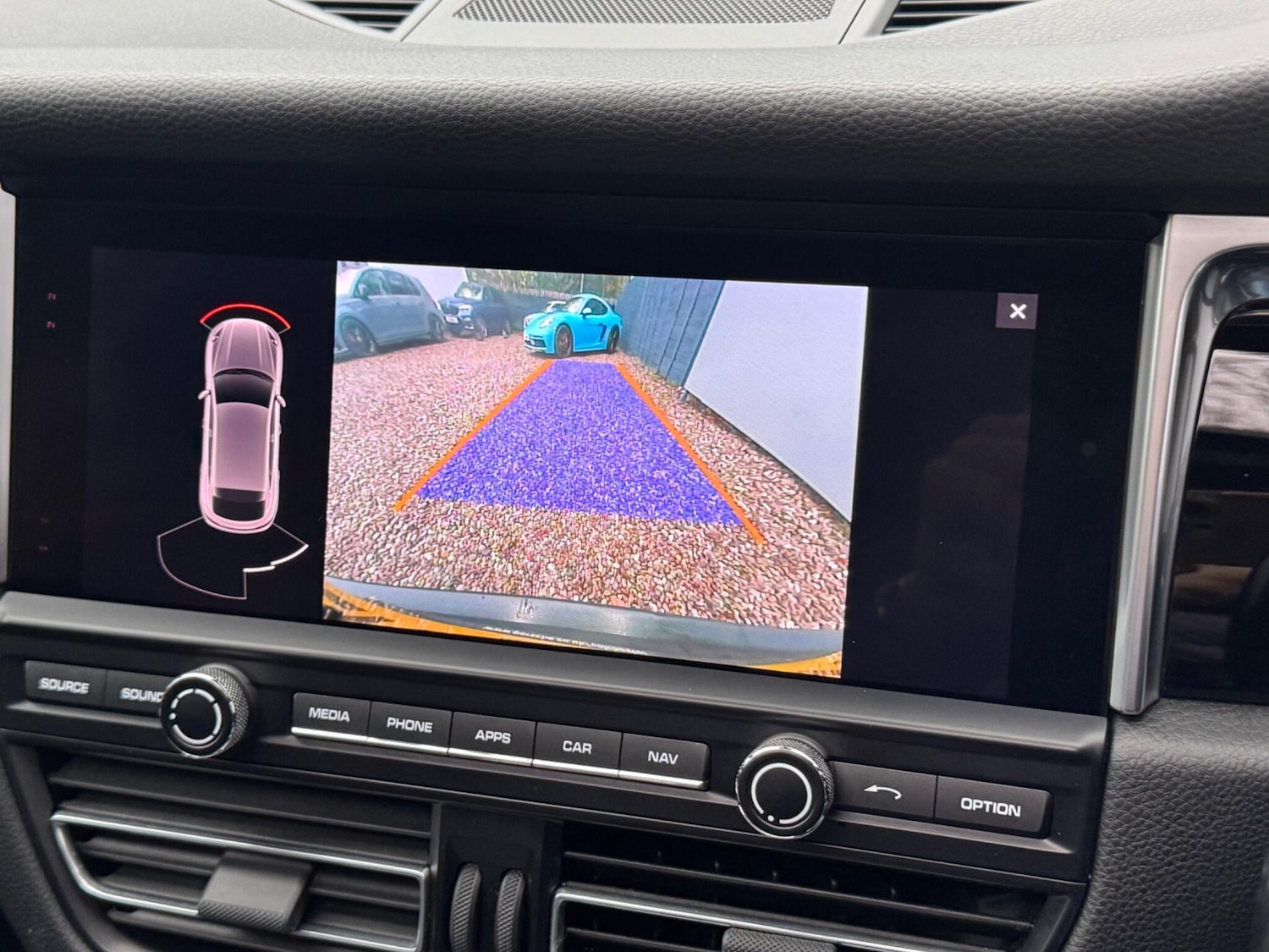 Used Porsche Macan 2021 for sale - 76550180: Photo 43