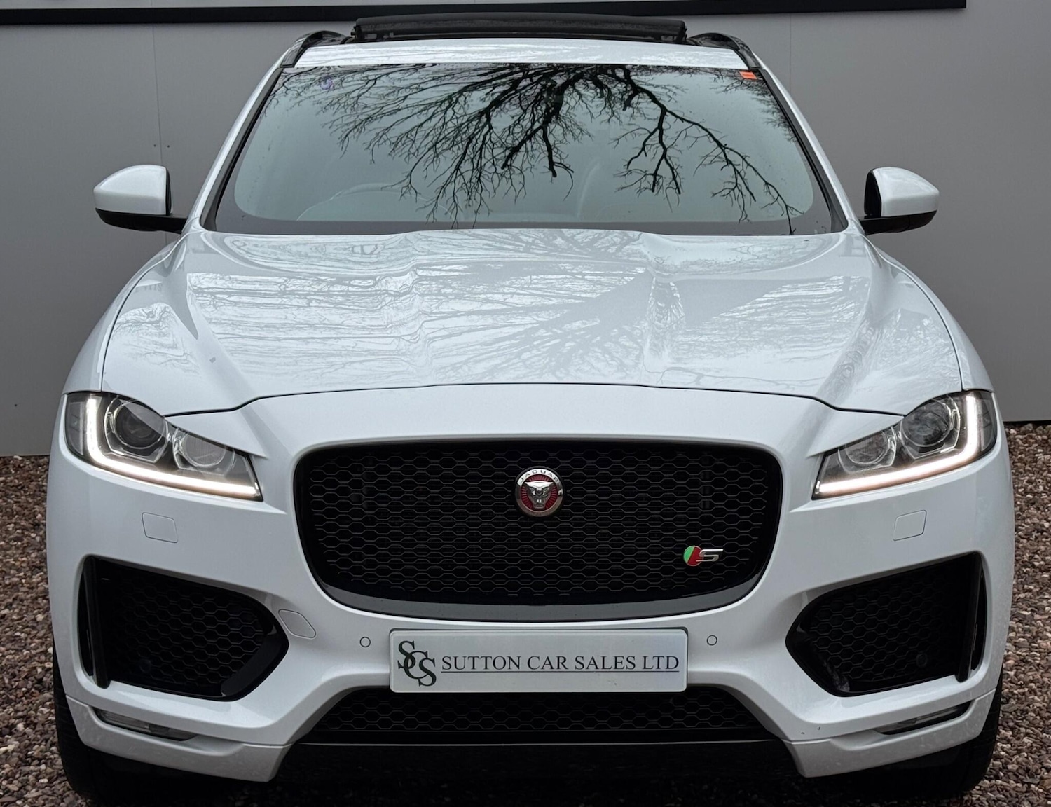 Used Jaguar F-Pace 2019 for sale - 77550627: Photo 4