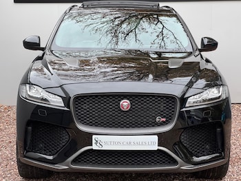 Used Jaguar F-Pace 2019 for sale - 76585481: Photo