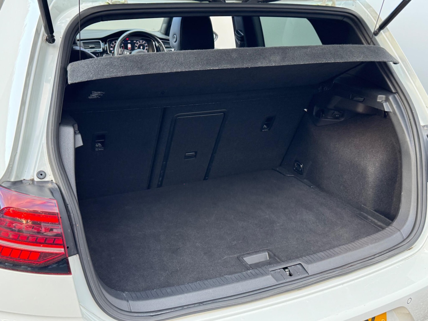 Used Volkswagen Golf 2018 for sale - 76538290: Photo 40