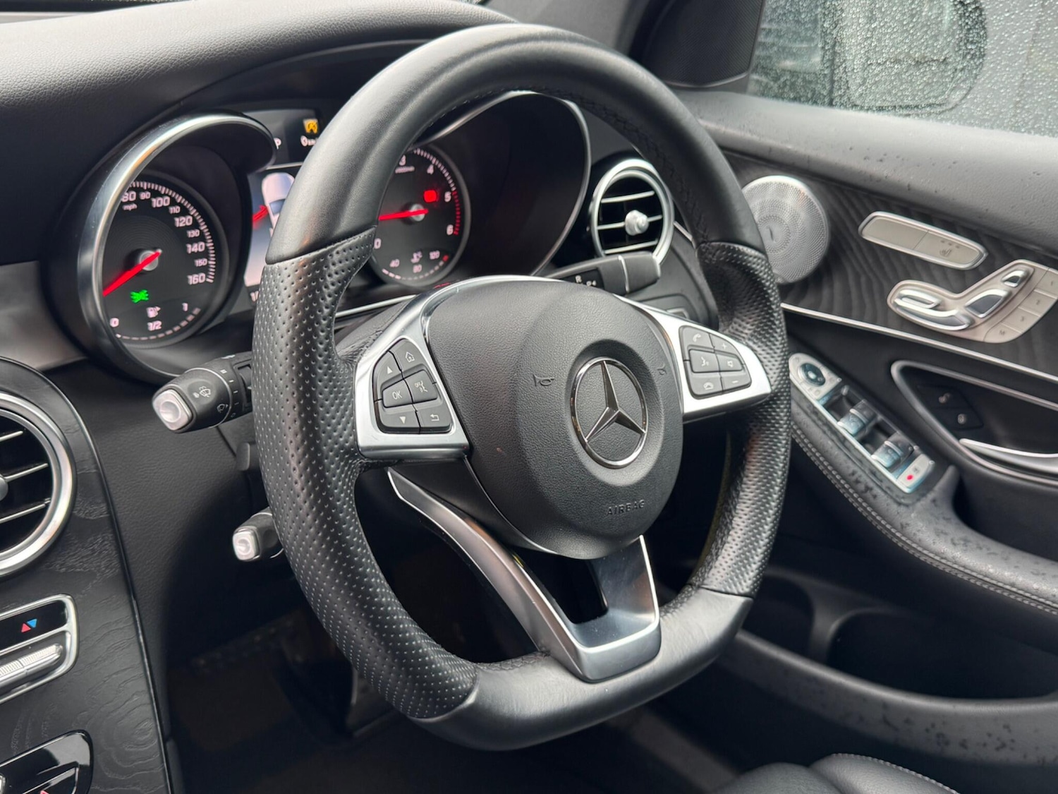 Used Mercedes-Benz GLC 2017 for sale - 77550003: Photo 20