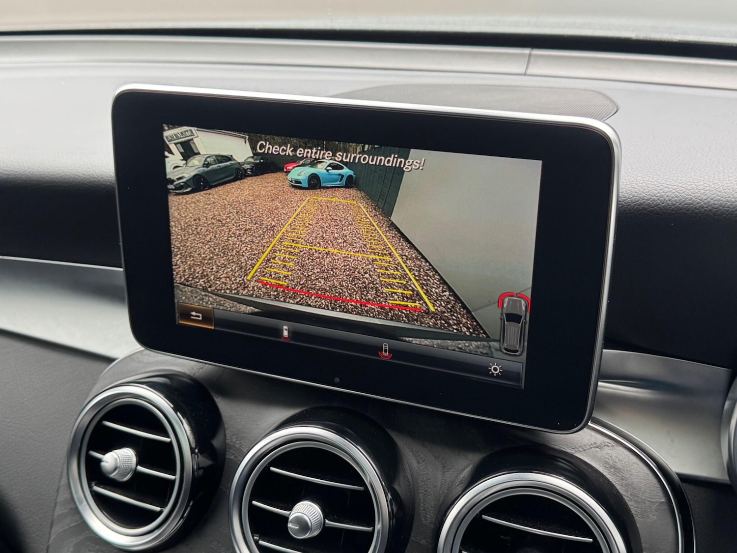 Used Mercedes-Benz GLC 2017 for sale - 77550003: Photo 40