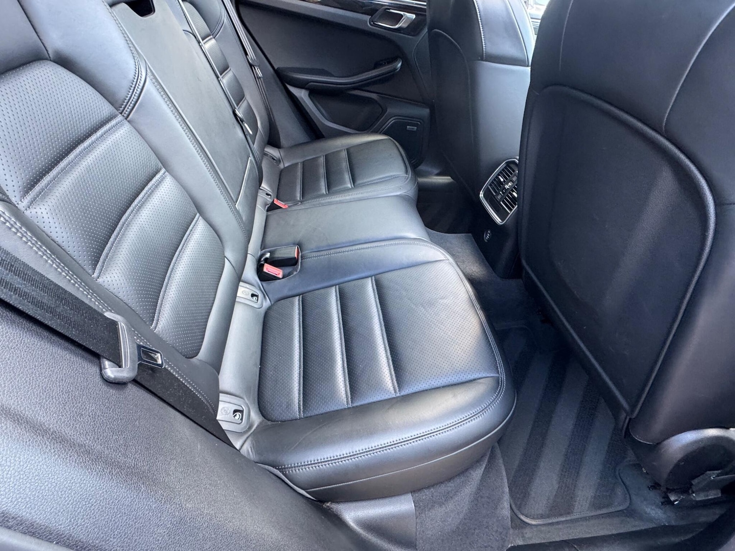 Used Porsche Macan 2018 for sale - 77892632: Photo 41