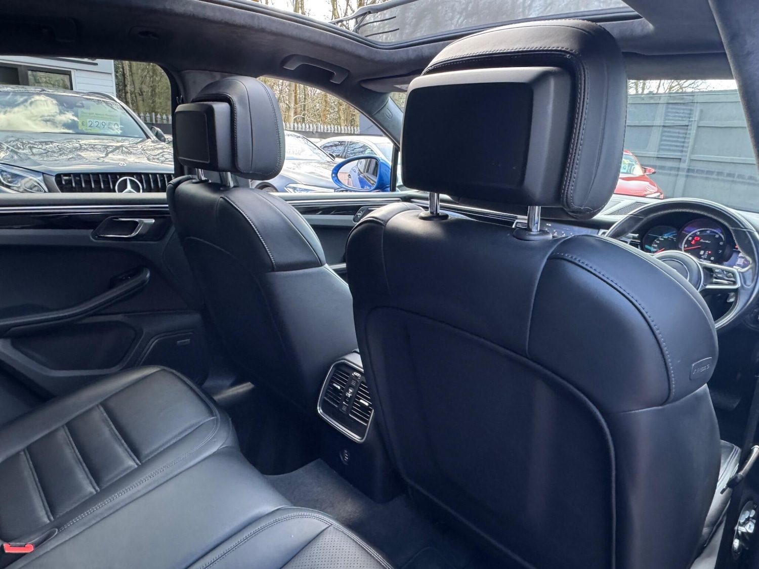 Used Porsche Macan 2018 for sale - 77892632: Photo 43