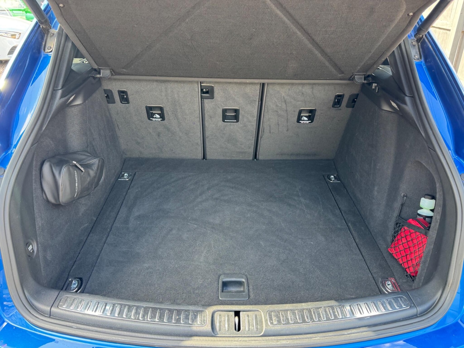 Used Porsche Macan 2018 for sale - 77892632: Photo 48