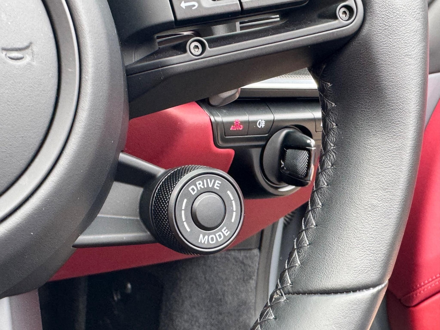 Used Porsche 911 2023 for sale - 77550600: Photo 48