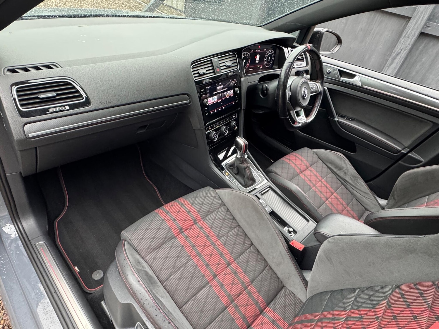 Used Volkswagen Golf 2019 for sale - 76671642: Photo 17