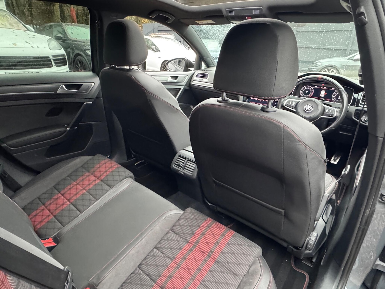 Used Volkswagen Golf 2019 for sale - 76671642: Photo 46