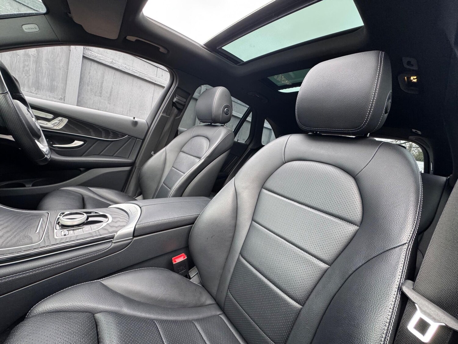 Used Mercedes-Benz GLC 2018 for sale - 77549898: Photo 18