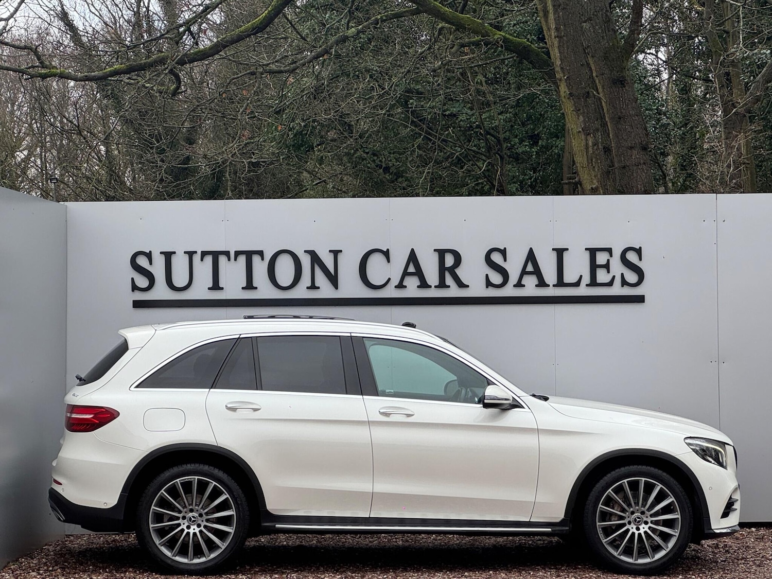 Used Mercedes-Benz GLC 2018 for sale - 77549898: Photo 2