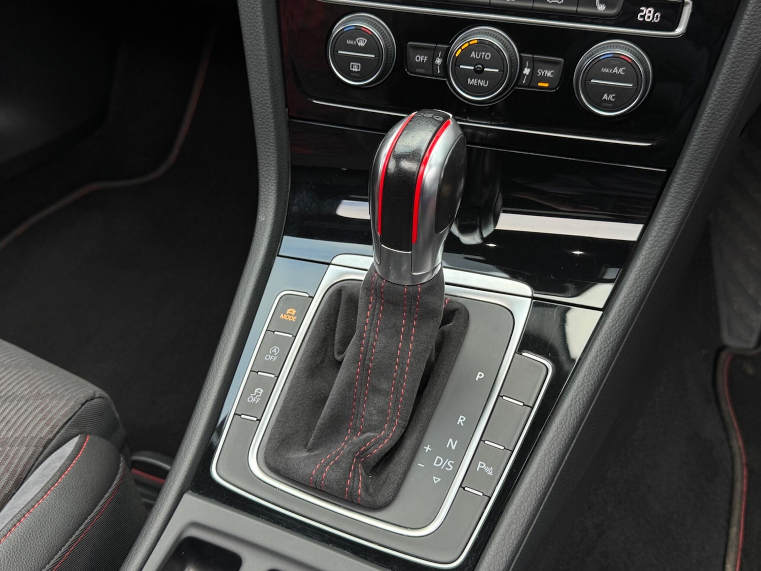 Used Volkswagen Golf 2019 for sale - 77646540: Photo 16