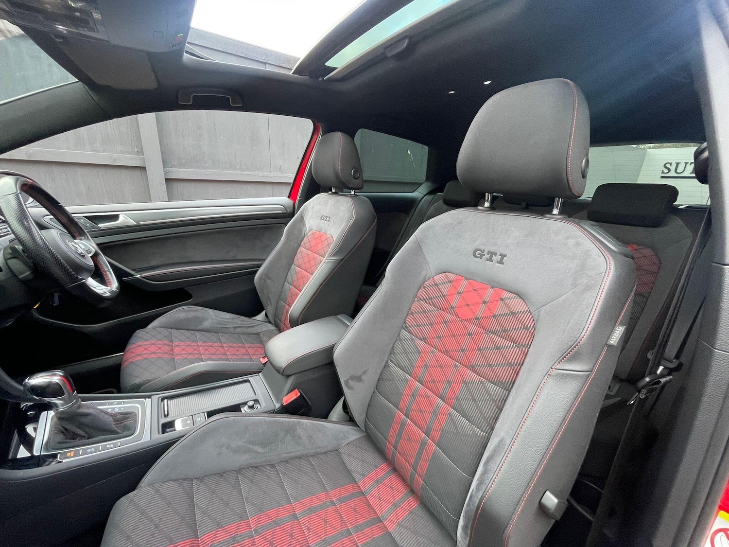 Used Volkswagen Golf 2019 for sale - 77646540: Photo 20