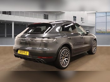 Used Porsche Macan 2019 for sale - 76122382: Photo 2
