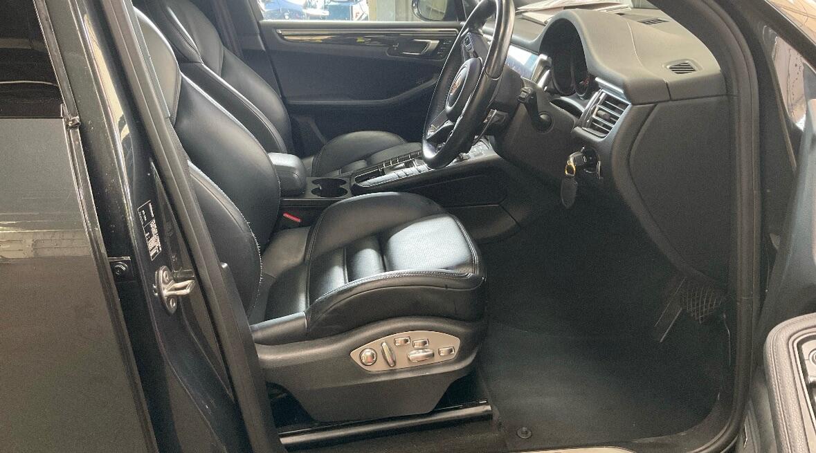 Used Porsche Macan 2019 for sale - 76122382: Photo 6