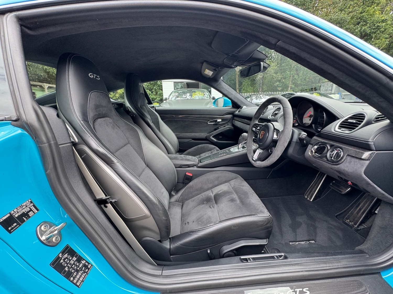 Used Porsche Cayman 2019 for sale - 76671565: Photo 12