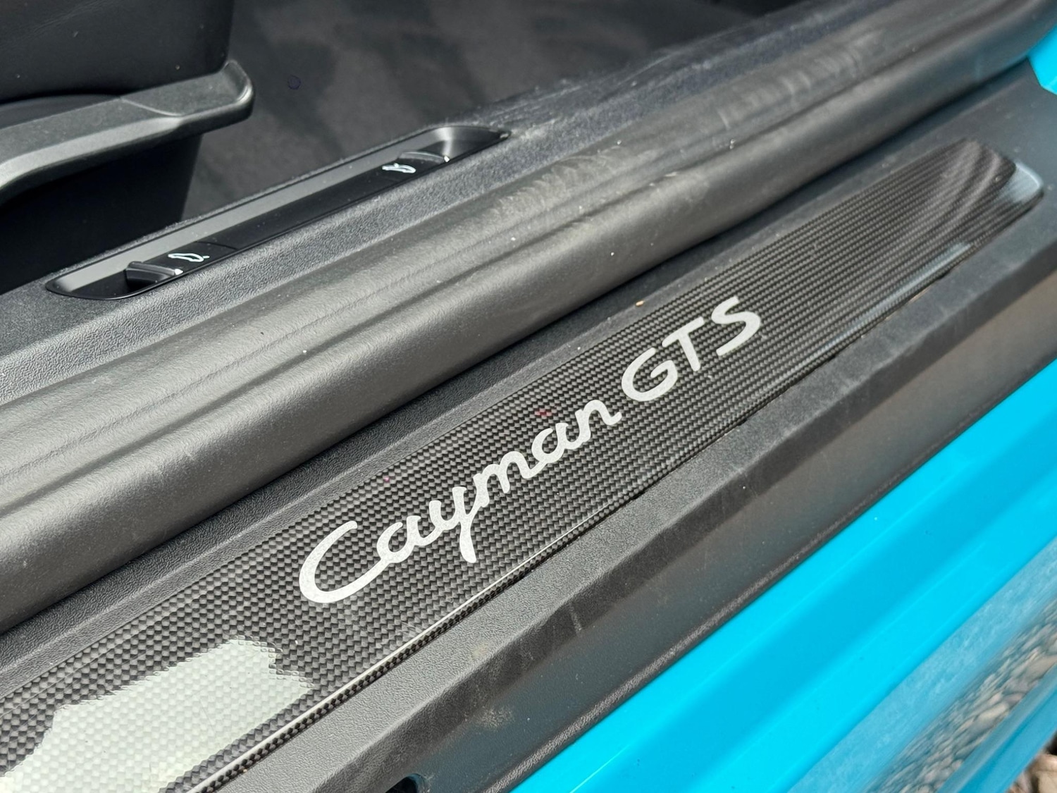 Used Porsche Cayman 2019 for sale - 76671565: Photo 40
