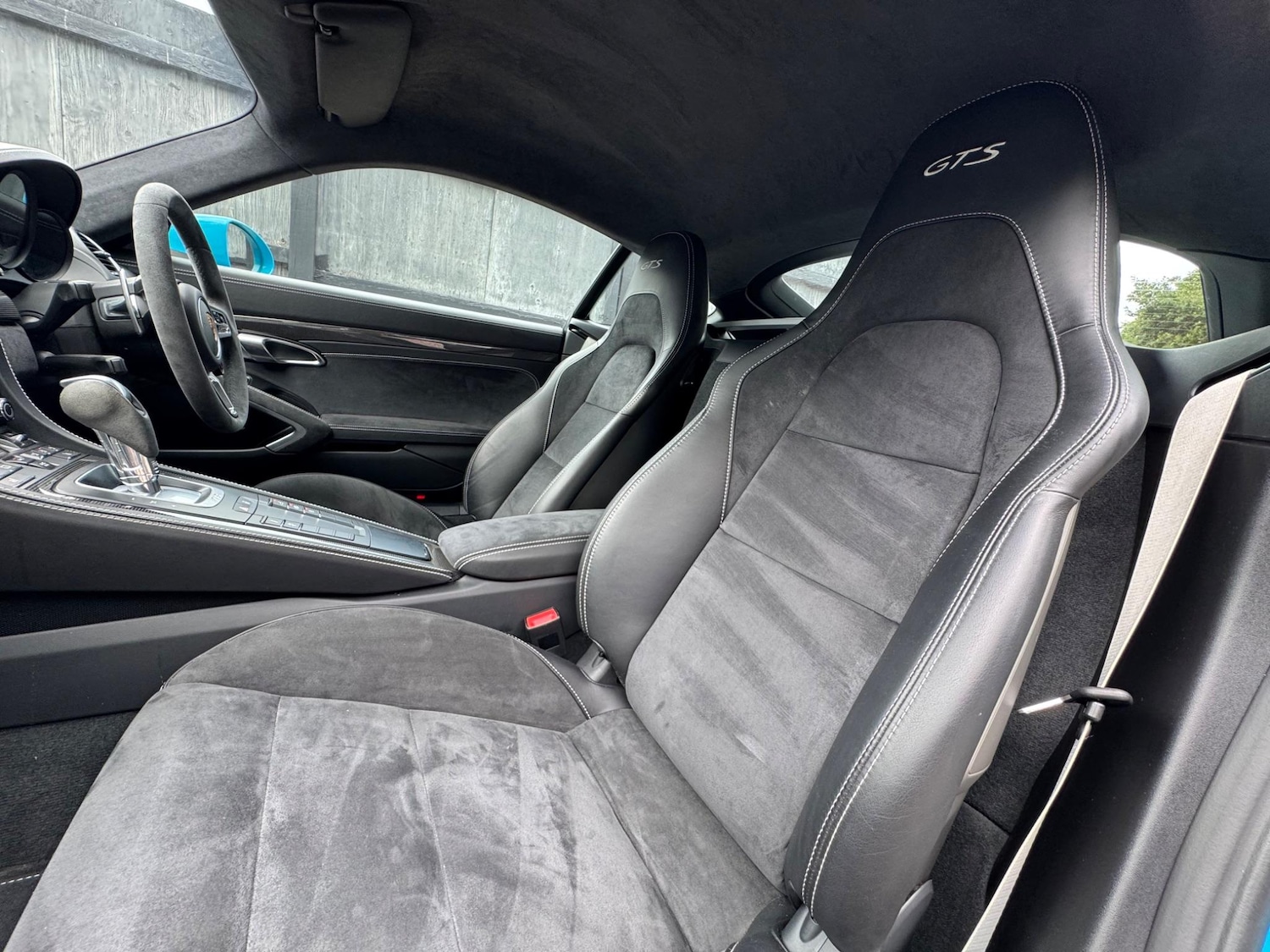 Used Porsche Cayman 2019 for sale - 76671565: Photo 45