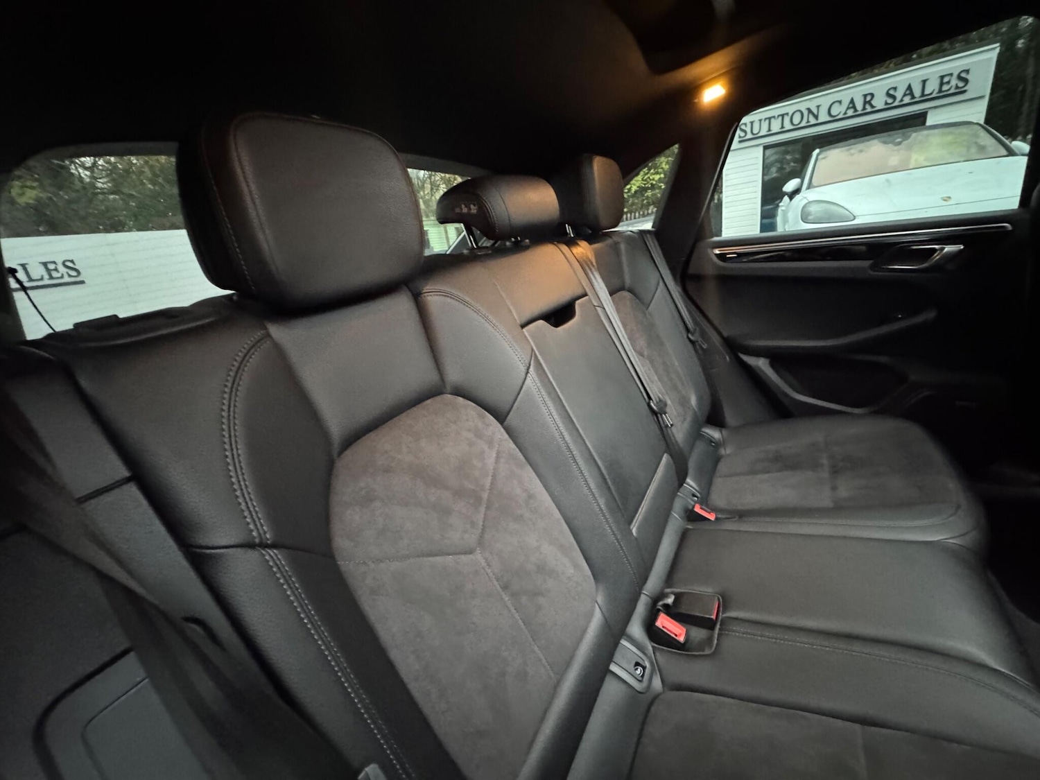 Used Porsche Macan 2021 for sale - 76992781: Photo 45