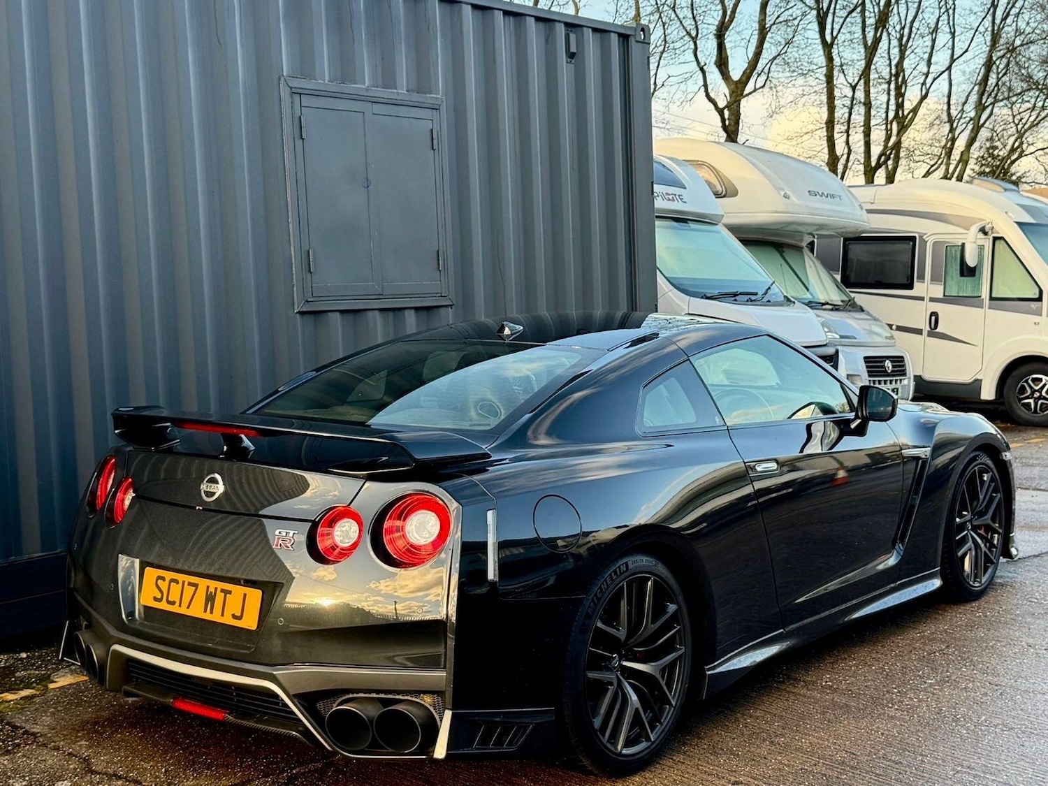 Used Nissan GT-R 2017 for sale - 78019578: Photo 2