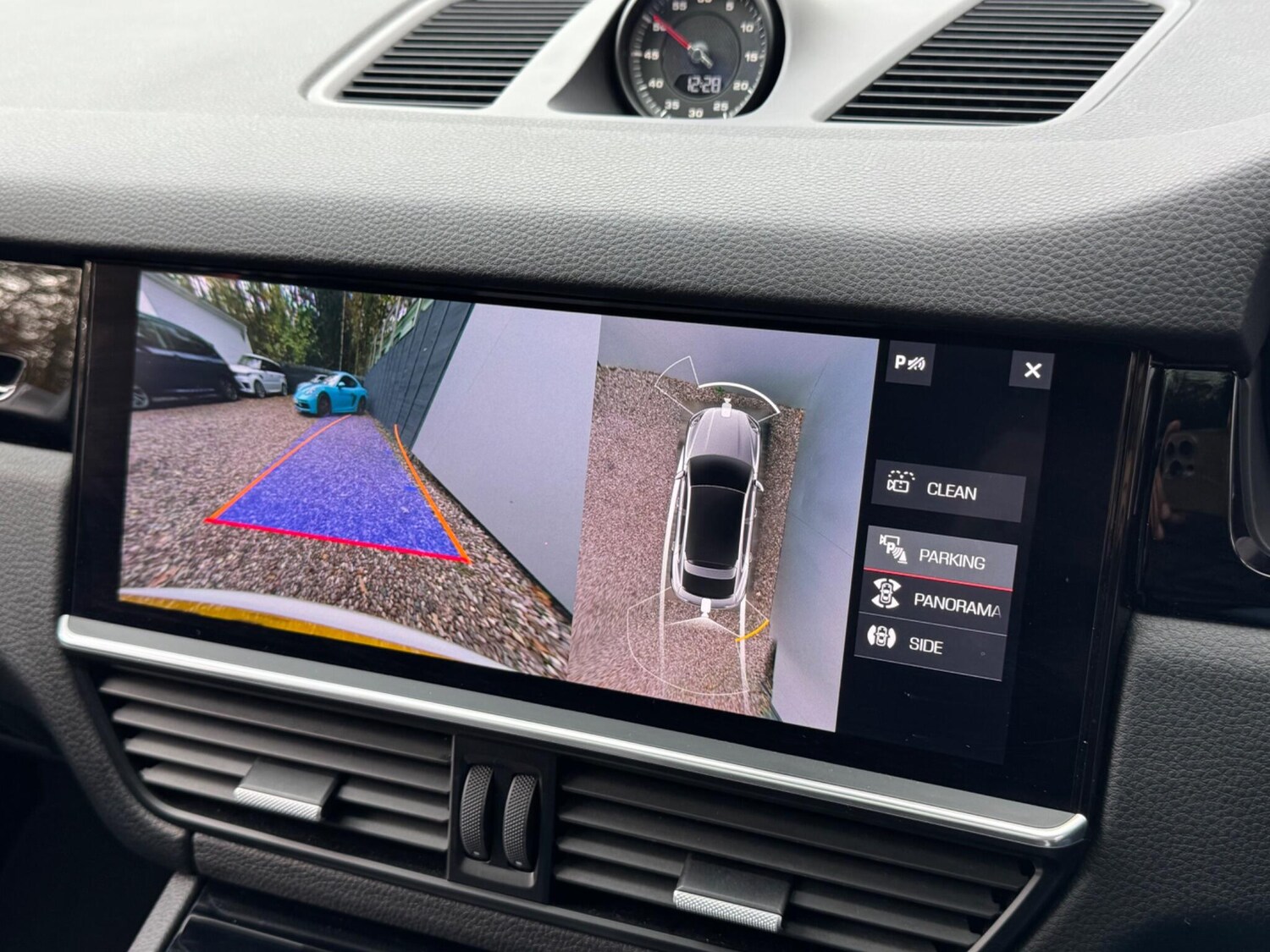 Used Porsche Cayenne for sale - 77537842: Photo 41