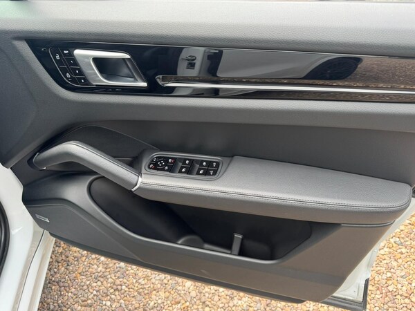 Used Porsche Cayenne 2019 for sale - 75544094: Photo 29