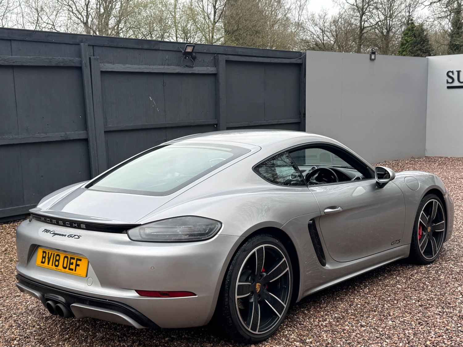 Used Porsche Cayman 2018 for sale - 78062878: Photo 2