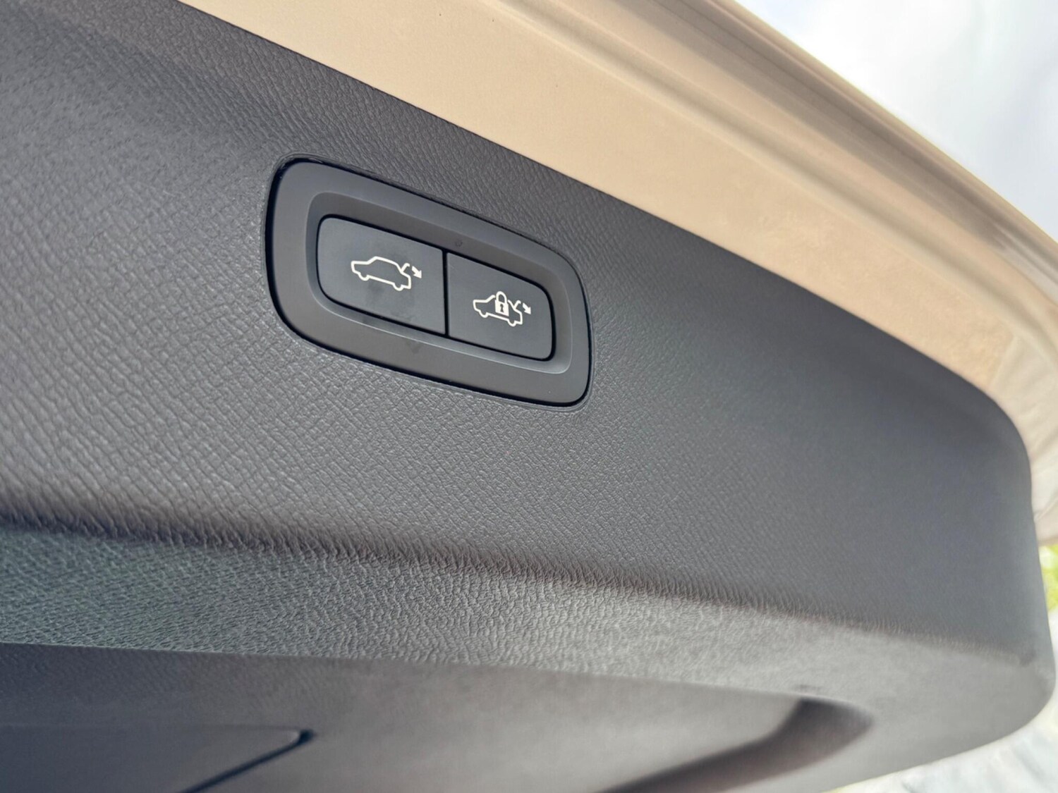 Used Volvo XC90 2019 for sale - 75866953: Photo 40