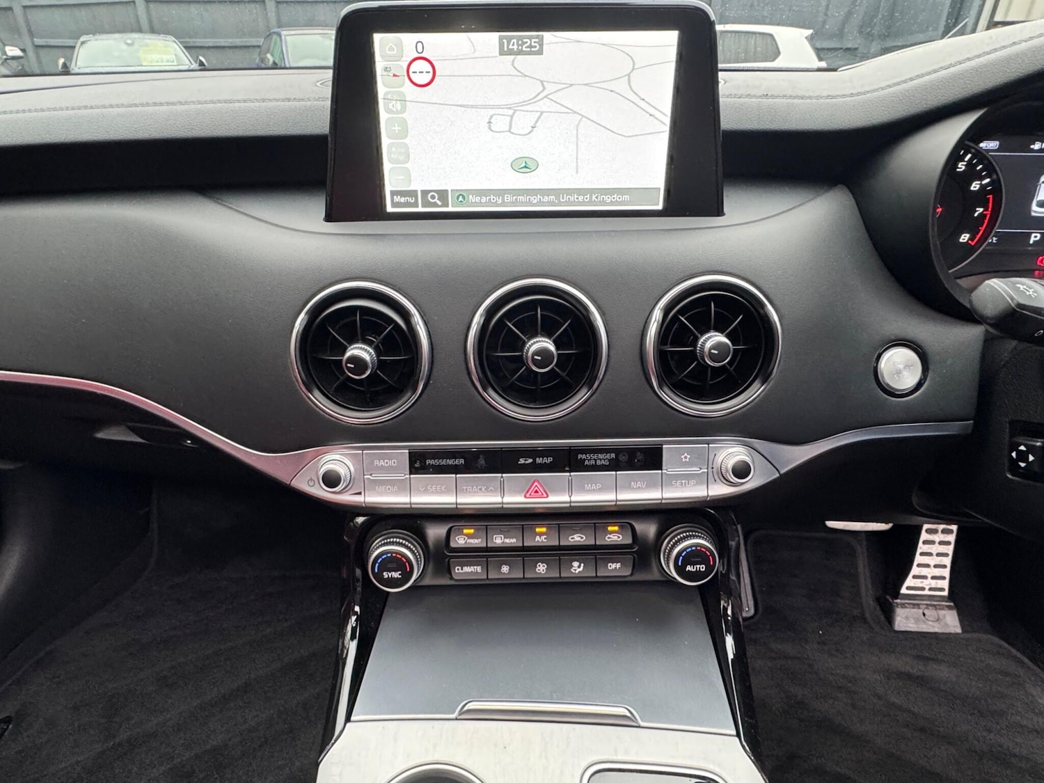 Used Kia Stinger 2020 for sale - 76584610: Photo 16