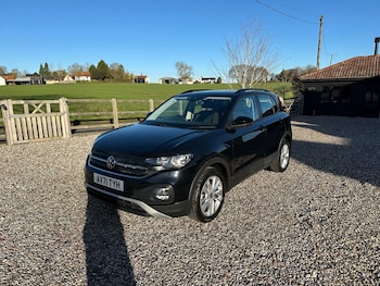 Used Volkswagen T-Cross 2021 for sale - 76759984: Photo