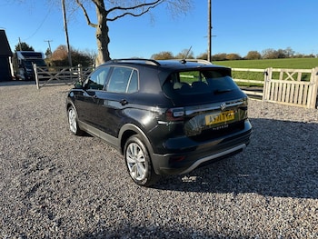 Used Volkswagen T-Cross 2021 for sale - 76759984: Photo