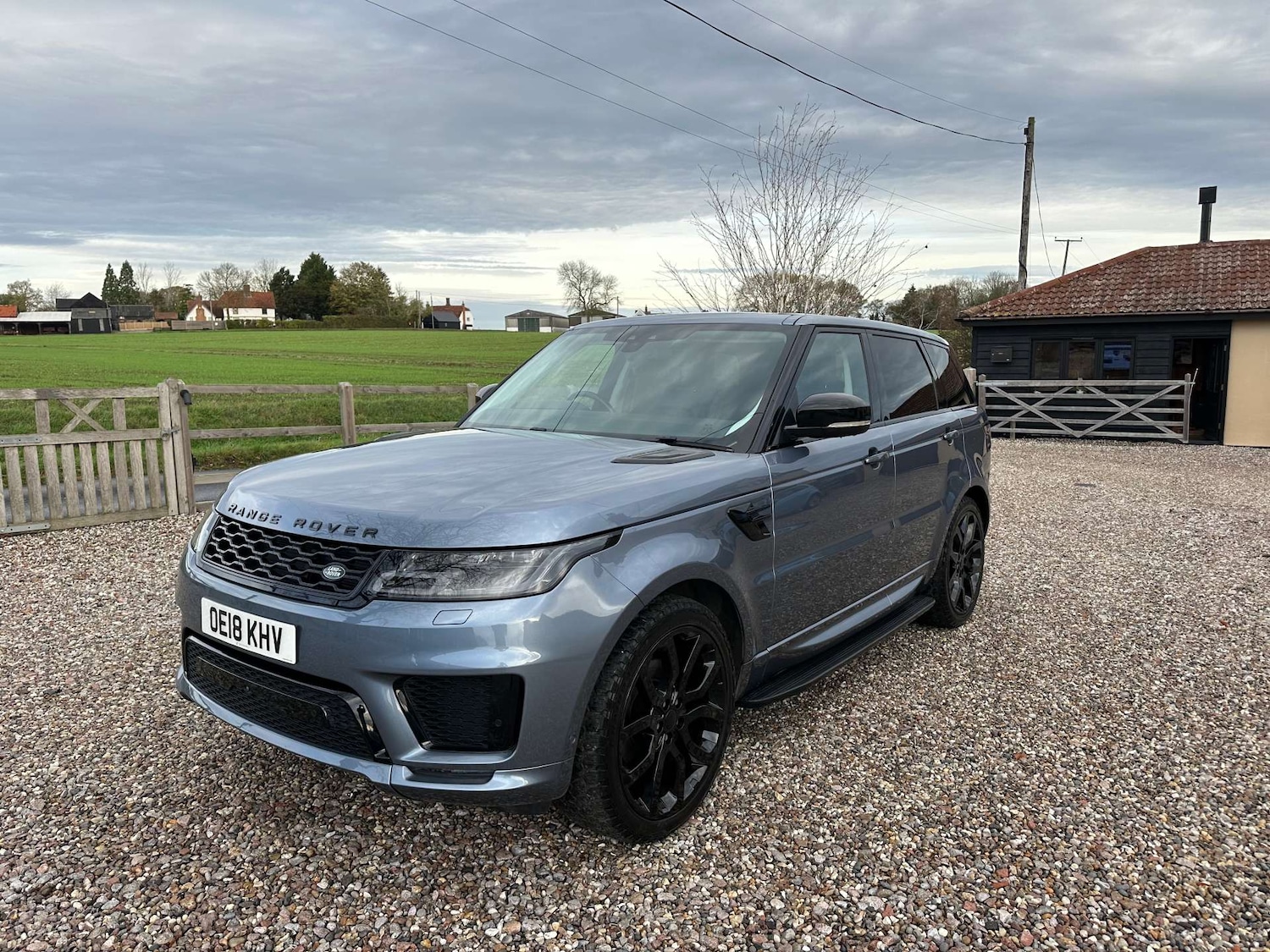 Used Land Rover Range Rover Sport 2018 for sale - 76724035: Photo 2