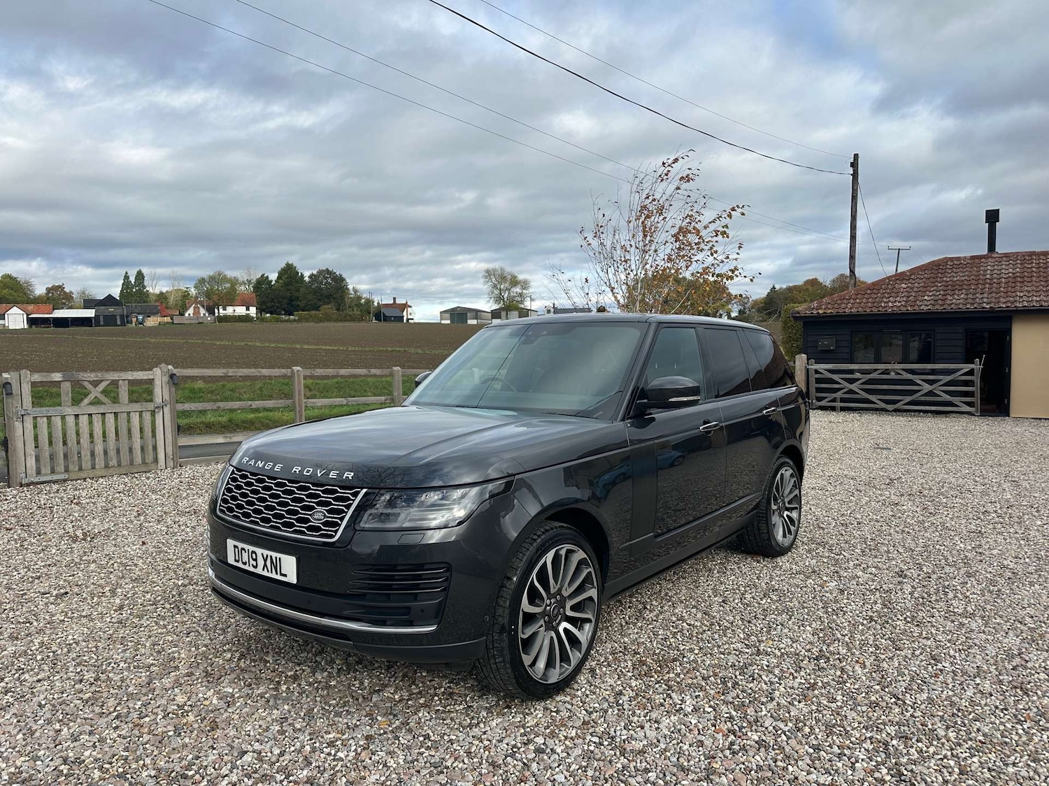 Used Land Rover Range Rover 2019 for sale - 76375878: Photo 2
