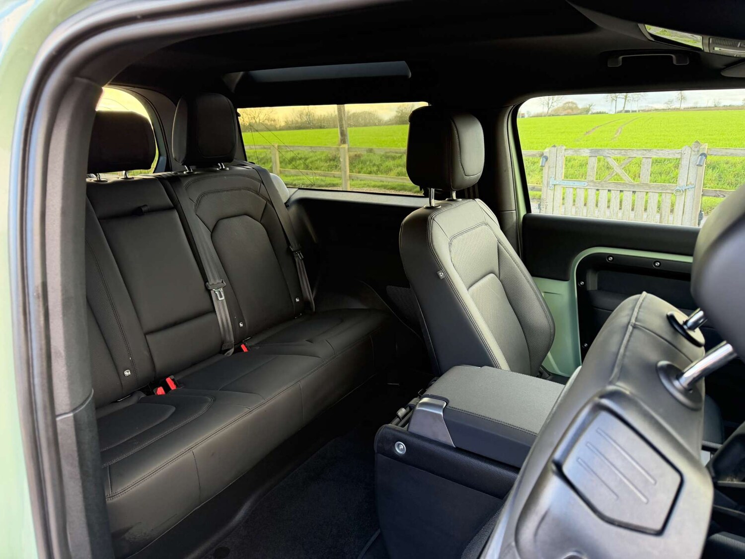 Used Land Rover Defender 2024 for sale - 77571292: Photo 21