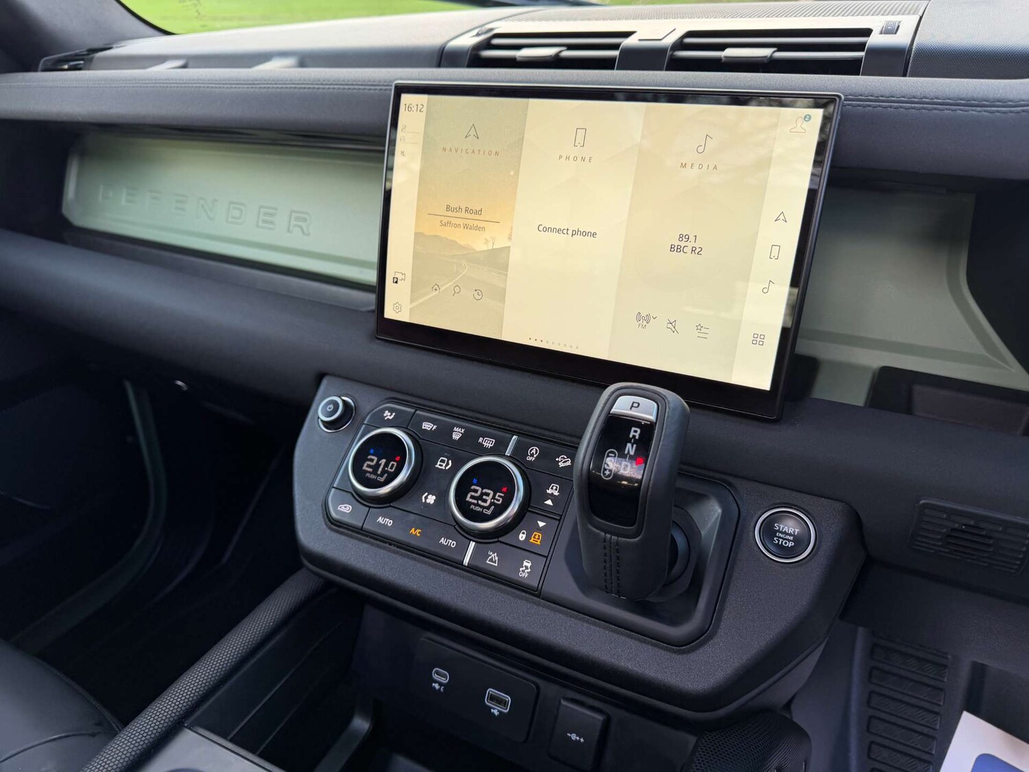 Used Land Rover Defender 2024 for sale - 77571292: Photo 24