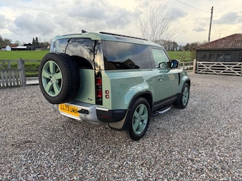 Used Land Rover Defender 2024 for sale - 77571292: Photo