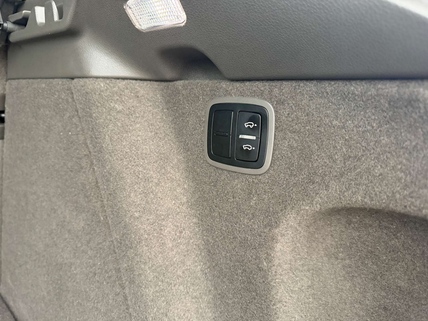 Used Porsche Macan 2019 for sale - 77905727: Photo 10