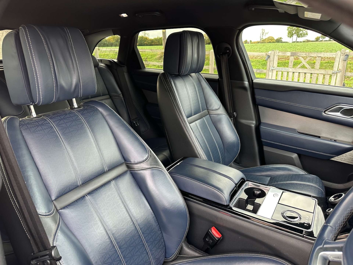 Used Land Rover Range Rover Velar 2018 for sale - 76216610: Photo 17