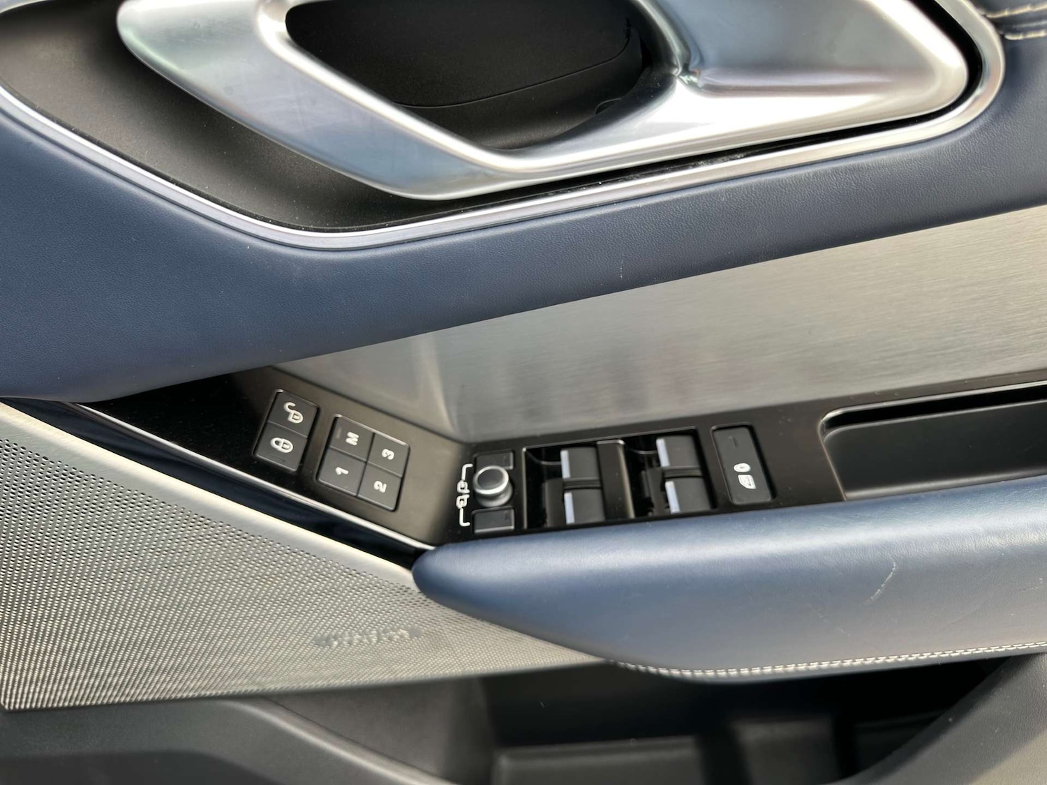 Used Land Rover Range Rover Velar 2018 for sale - 76216610: Photo 23