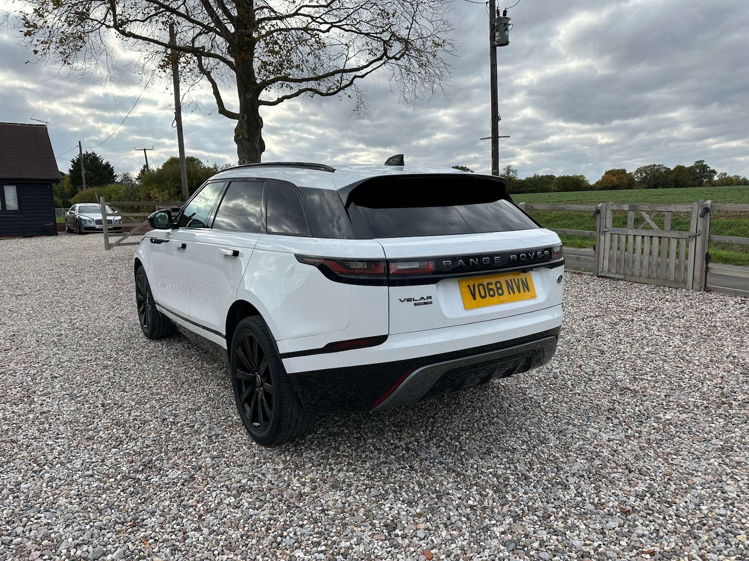 Used Land Rover Range Rover Velar 2018 for sale - 76216610: Photo 3