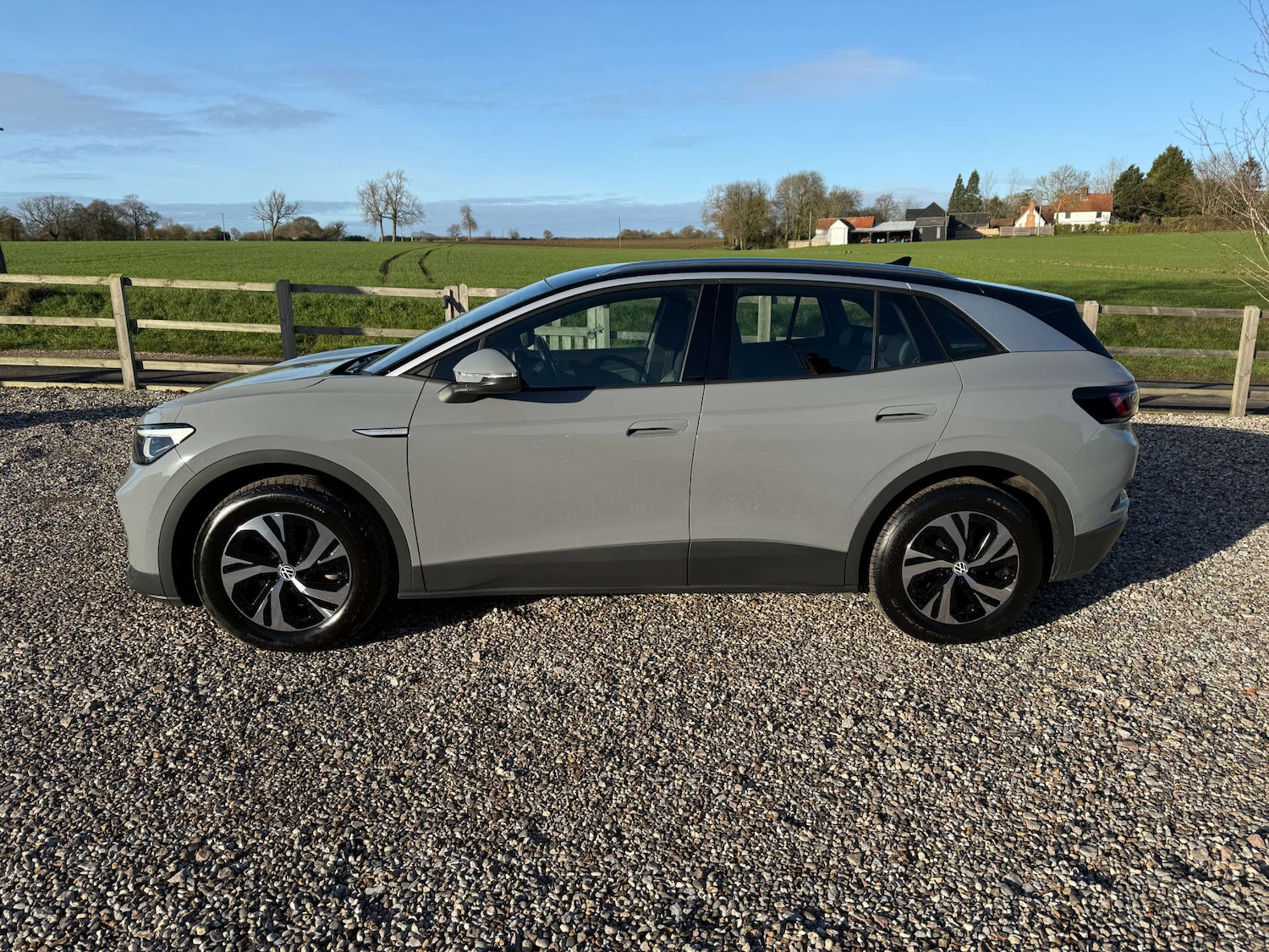 Used Volkswagen ID.4 2024 for sale - 77072174: Photo 5