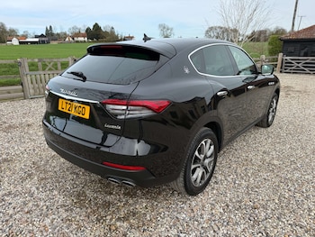 Used Maserati Levante 2021 for sale - 77880441: Photo