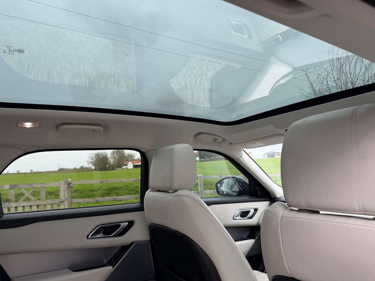 Used Land Rover Range Rover Velar 2018 for sale - 77911306: Photo 16