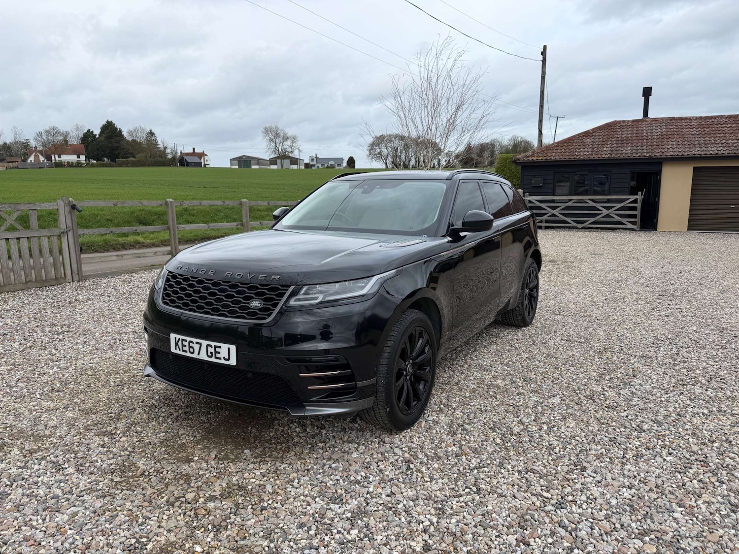 Used Land Rover Range Rover Velar 2018 for sale - 77911306: Photo 2