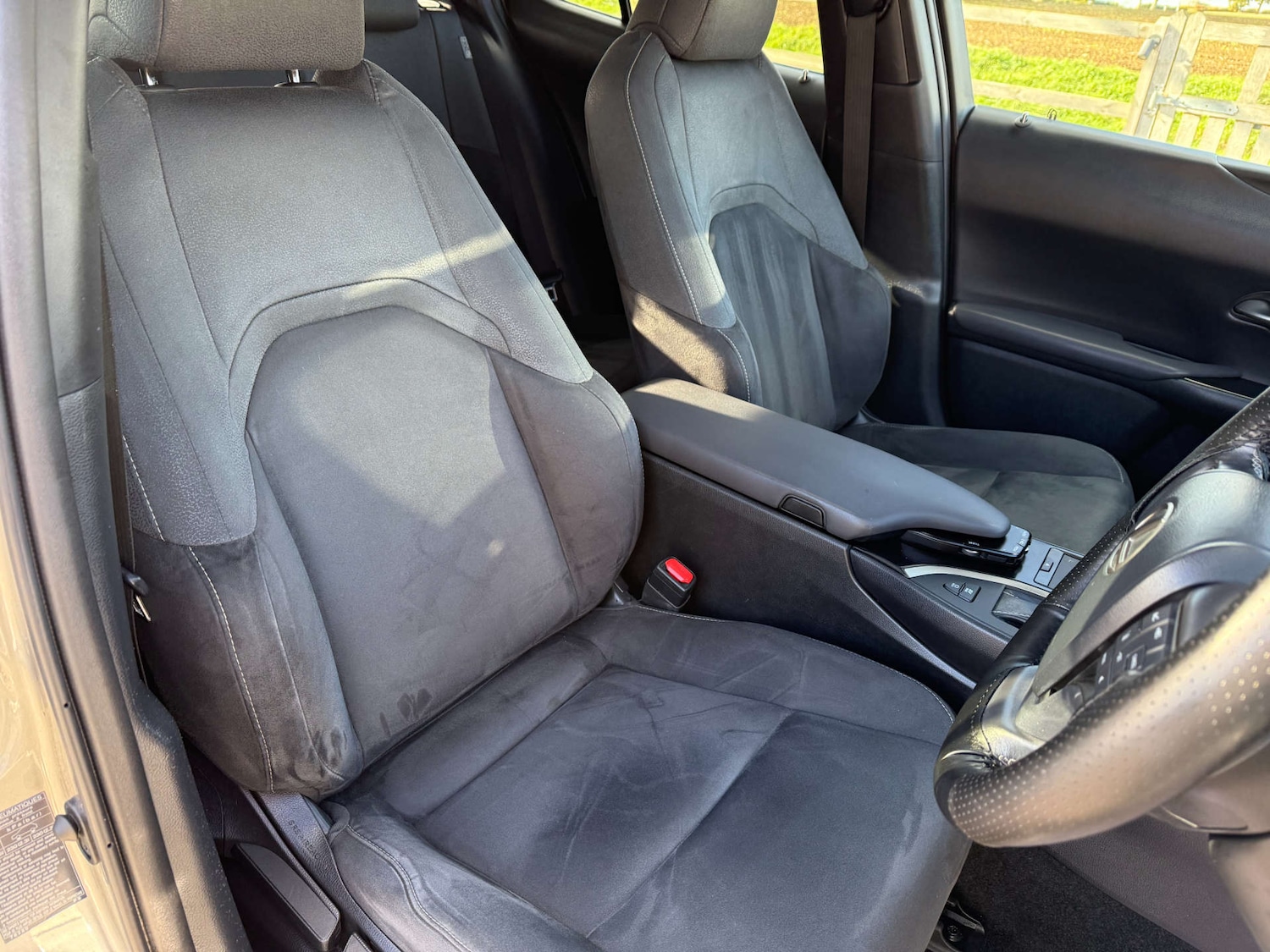 Used Lexus UX 2020 for sale - 76372238: Photo 18